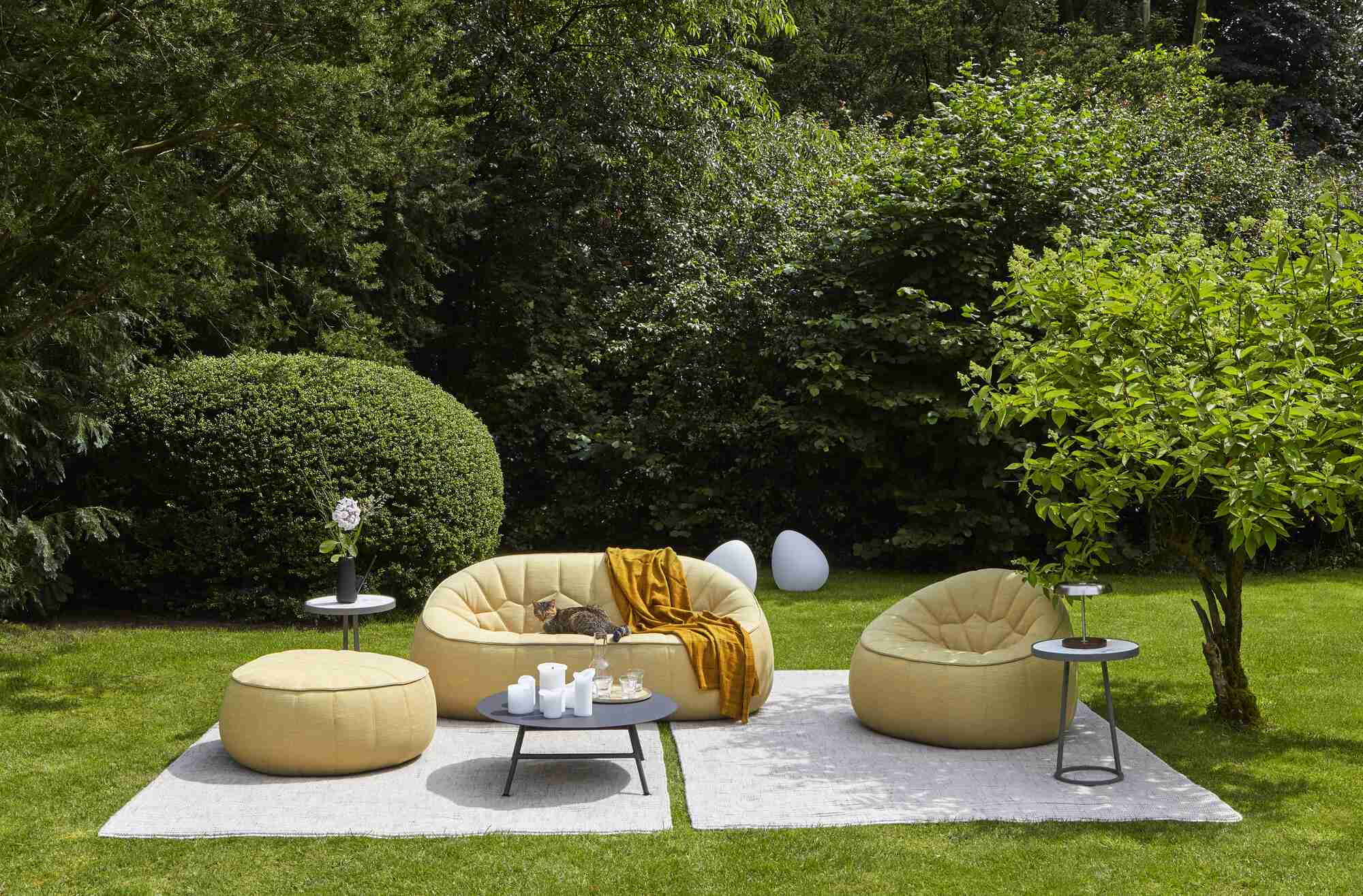 Ottoman outdoor