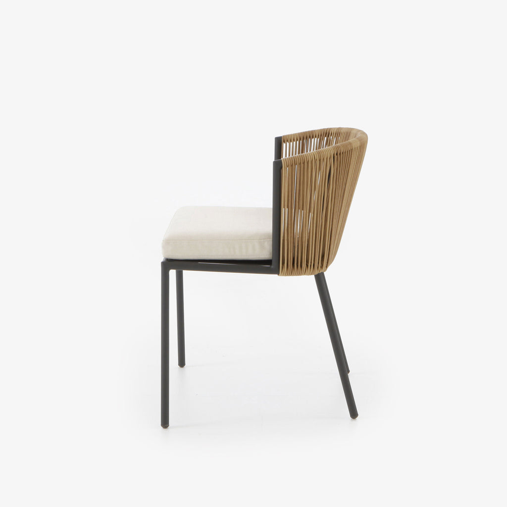 Lapel chaise