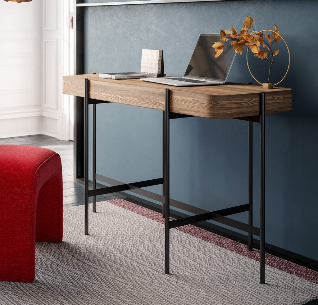 Caillou desk